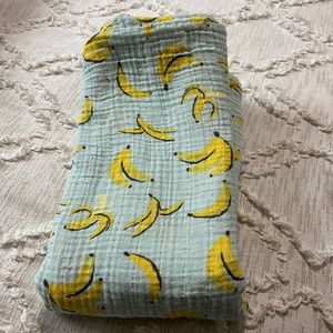 Banana baby blanket